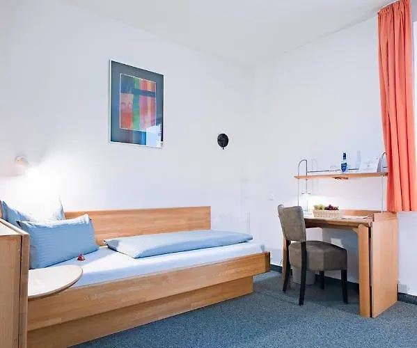 Der Akademie Caritas-pirckheimer-haus Hotel