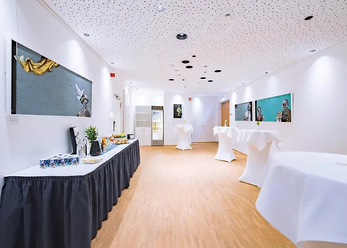Hotel Der Akademie Caritas-pirckheimer-haus Norimberk