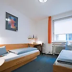 Der Akademie Caritas-pirckheimer-haus * Núremberg