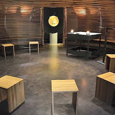 Der Akademie Caritas-pirckheimer-haus Hotell *
